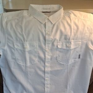 Columbia White Casual Button Down Shirt Lightweight Design